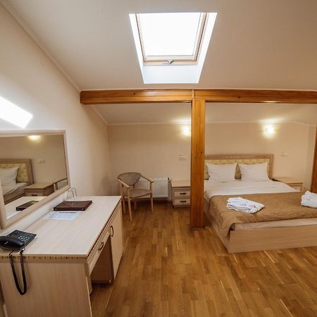 Svityaz Resort Truskavets Rom bilde