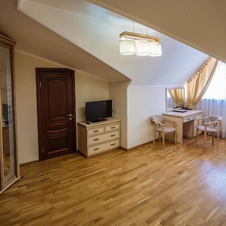 Svityaz Resort Truskavets Rom bilde